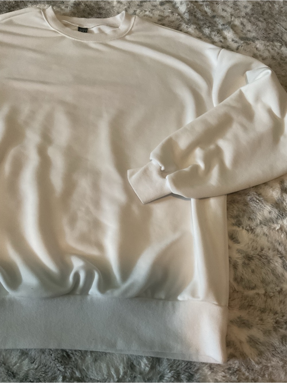 Women’s SHEIN White Crewneck Sweatshirt - Minimal Pullover - Picture 3 of 7